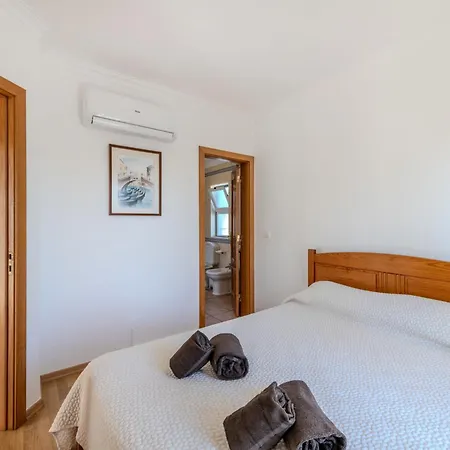 Casa vacanze V3 Aguia M - Vip By Interhome