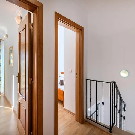 Holiday Home V3 Aguia M - Vip Properties By Interhome 度假居 *